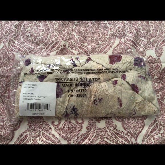 NWT Free People Poppy Printed Bodysuit - Picture 7 of 9